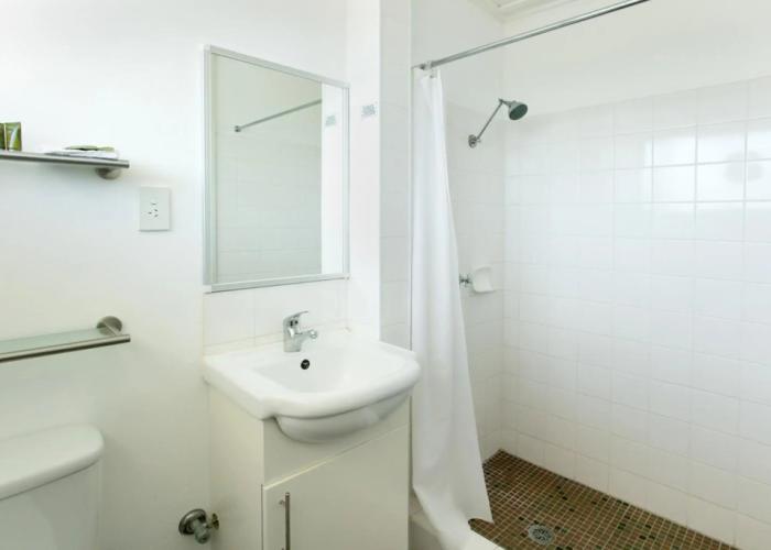 Bathurst Studio Apartments
