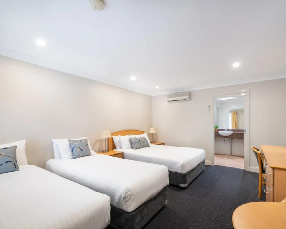 фото Heritage Inn Bathurst