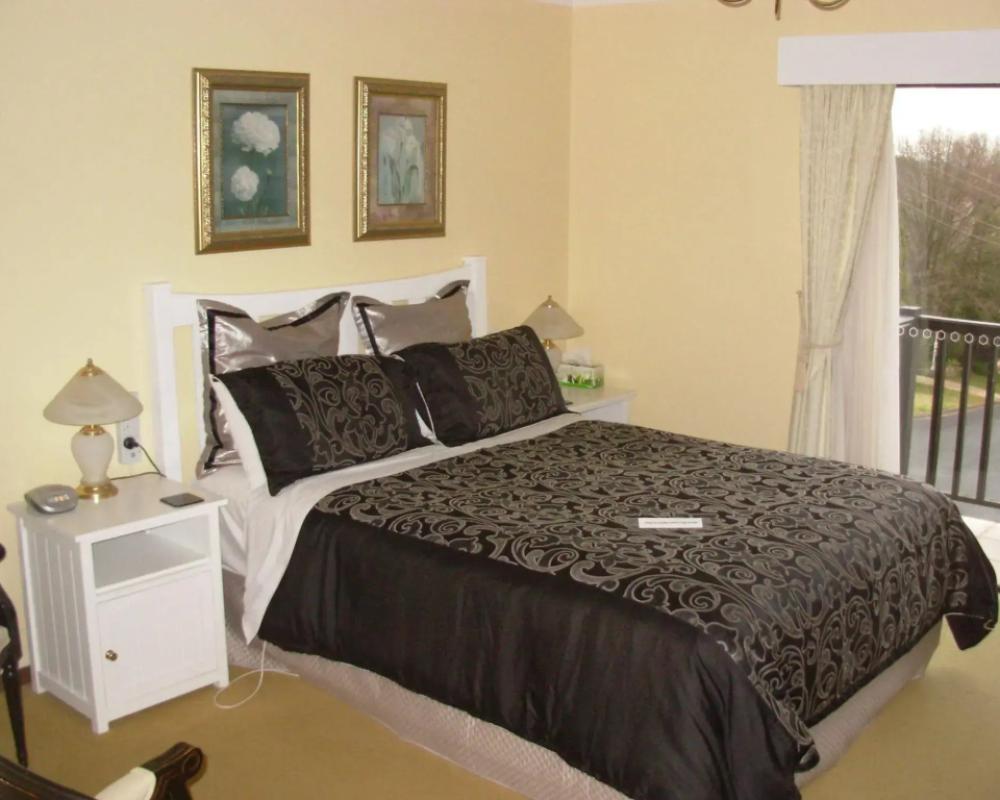 фото Bathurst Heights B&B