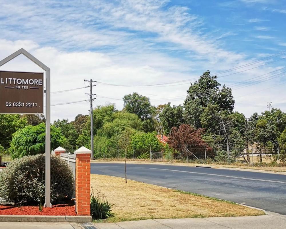 фото Littomore Bathurst