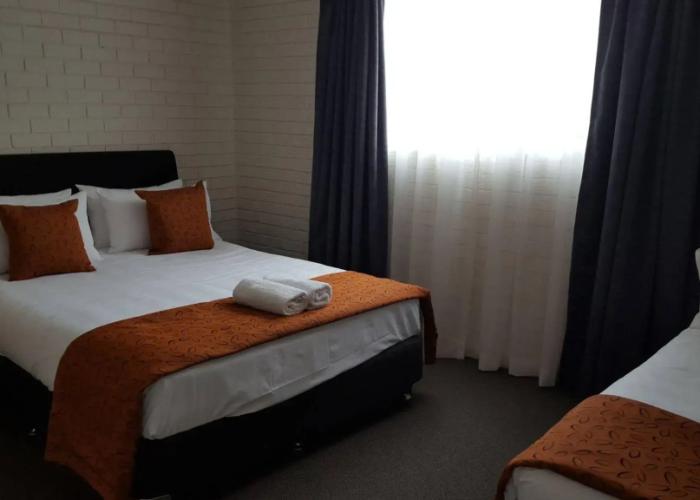 Gold Panner Motor Inn