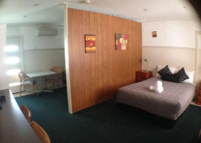 Ben Chifley Motor Inn