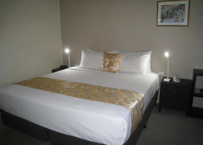 Country Lodge Motor Inn