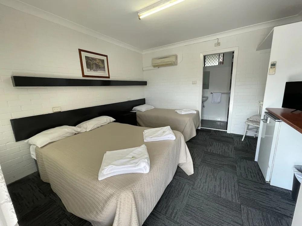 фото Kelso Hotel