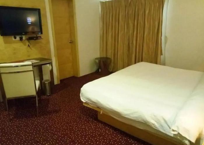 Top3 Lords Resort Bhavnagar