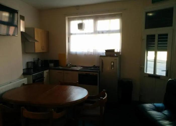Shanahans B&B with Sports Bar
