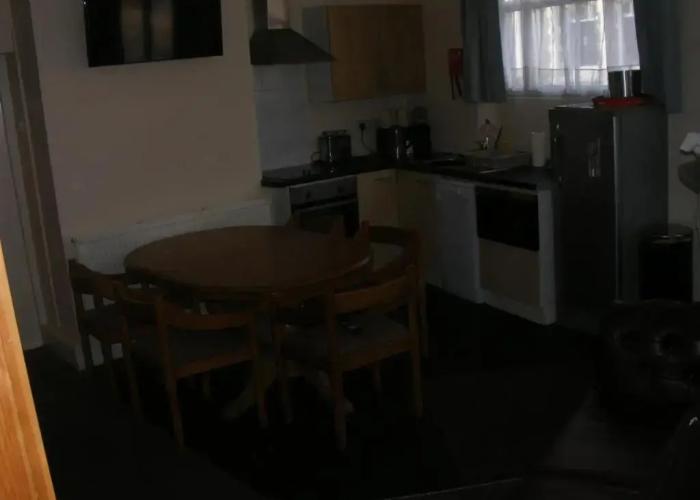 Shanahans B&B with Sports Bar
