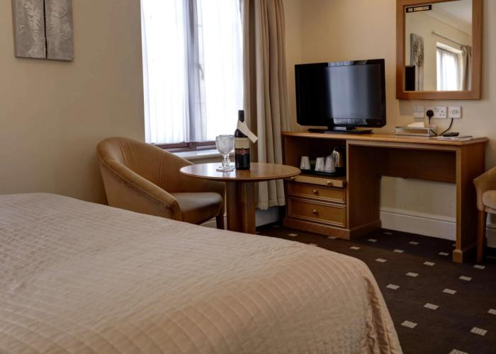 Bridge House Hotel