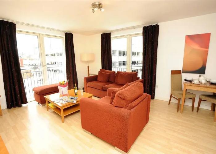 PREMIER SUITES Birmingham
