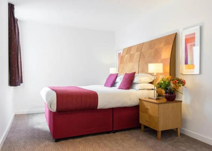 PREMIER SUITES Birmingham