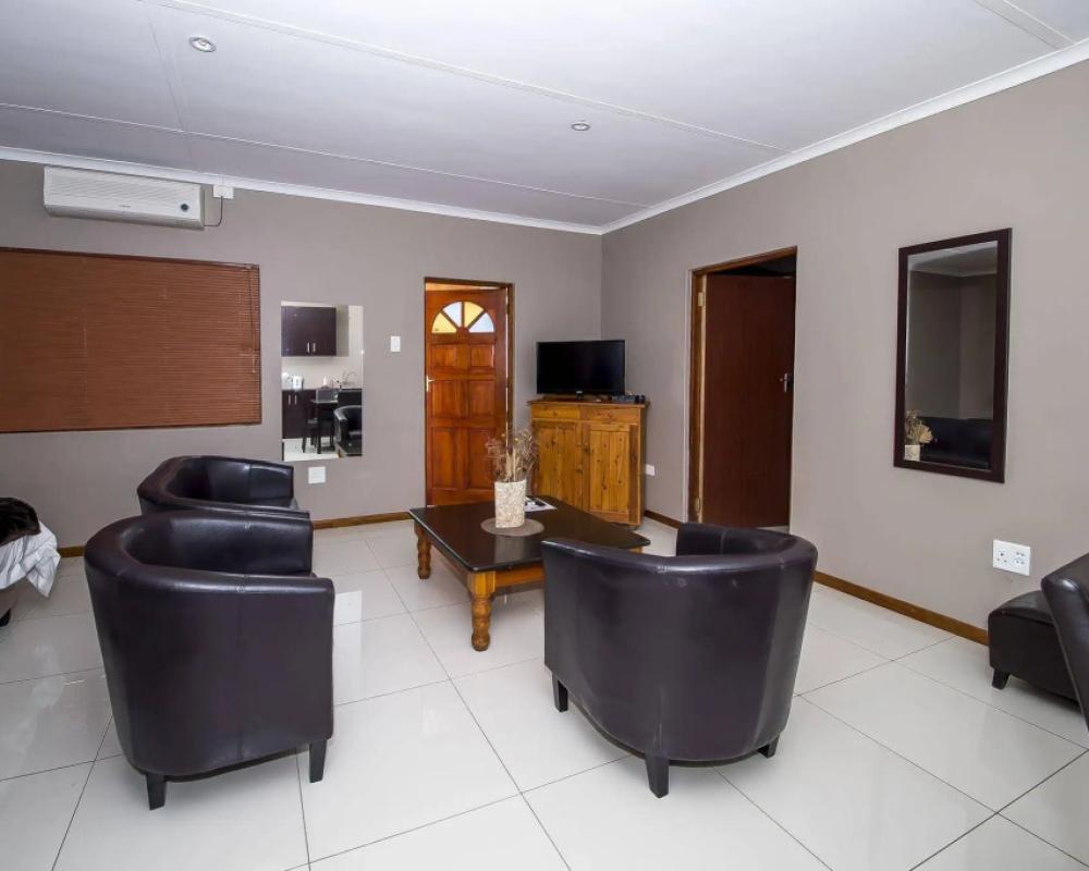 Kleinplasie Guesthouse