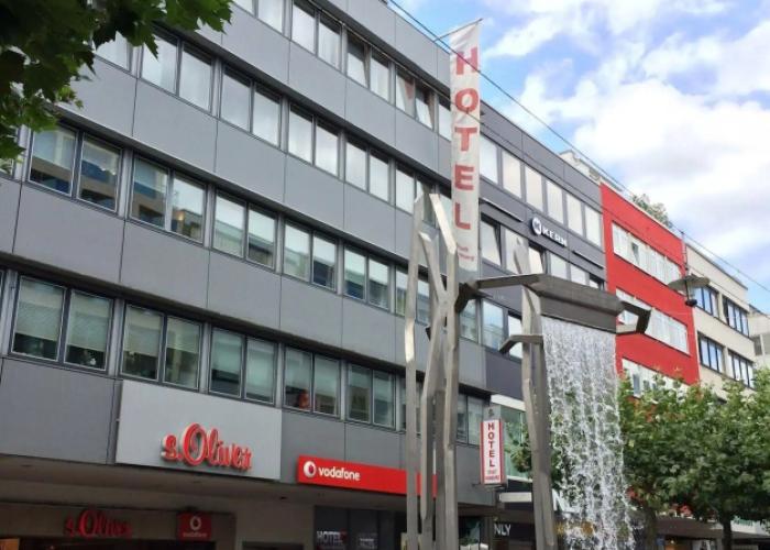 Hotel Stadt Hamburg am Fluss Saarbrücken