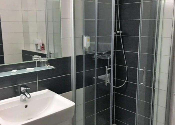 Hotel Stadt Hamburg am Fluss Saarbrücken