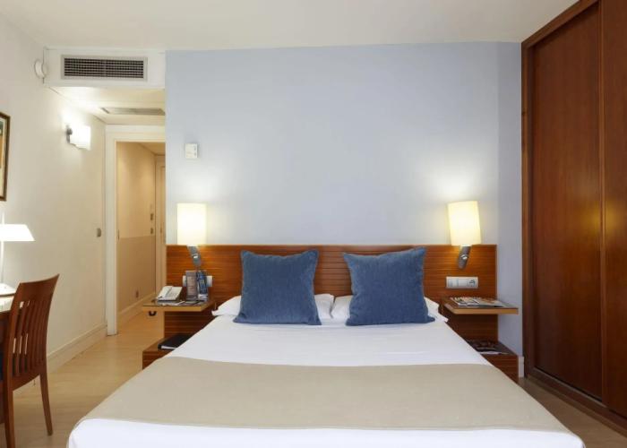 Vincci Puertochico Hotel