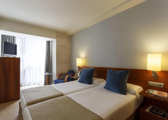Vincci Puertochico Hotel