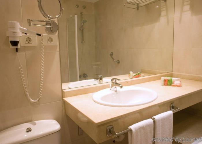 Puerta Santander Hotel