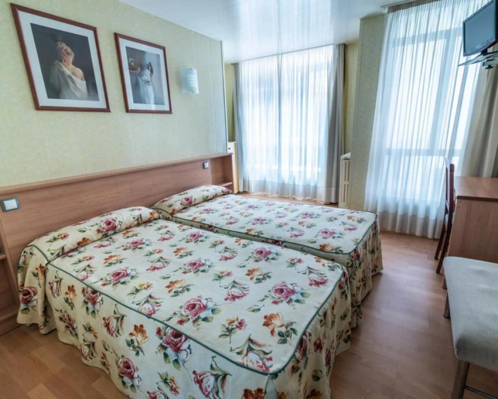 фото Hotel Bedoya