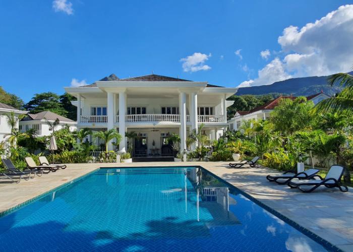 Blanc Villa