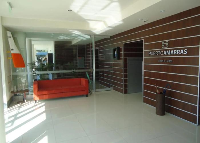Hotel Puerto Amarras