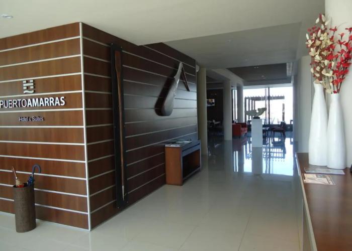 Hotel Puerto Amarras