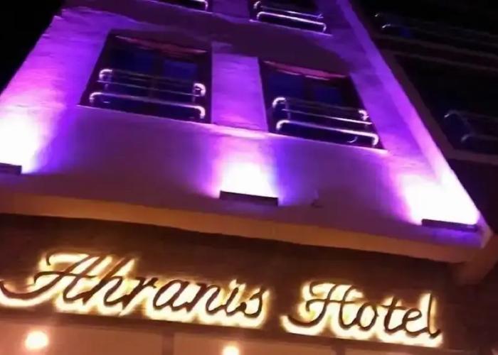 Ahranis Hotel