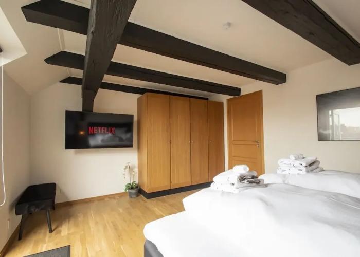 Stylish two floor Deluxe Apartment