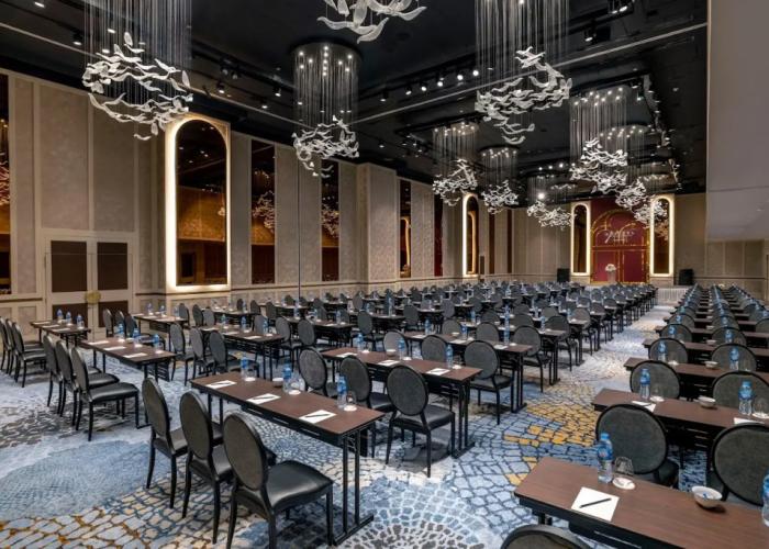 Sofitel Saigon Plaza Hotel