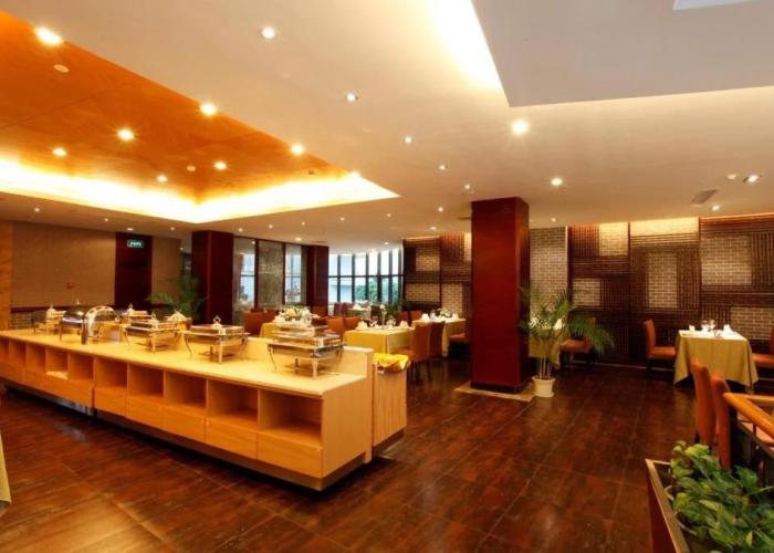 Red Forest Hotel Hepu