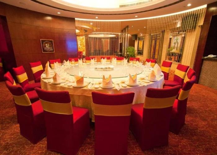Red Forest Hotel Hepu