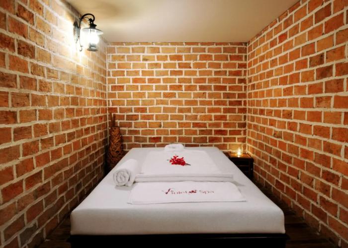 A&EM Art Hotel