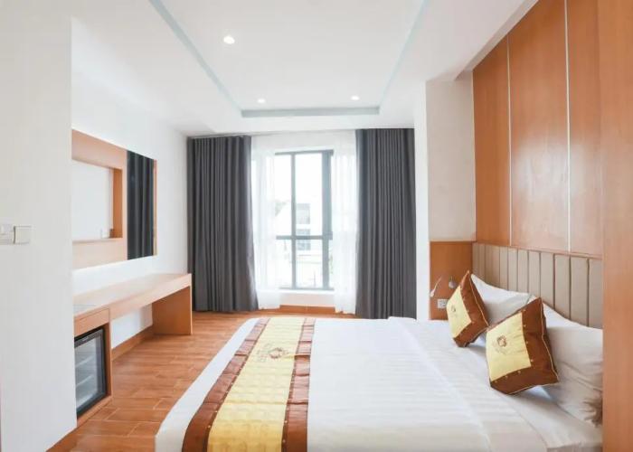 Prague Saigon Airport Hotel