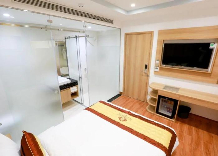 Prague Saigon Airport Hotel