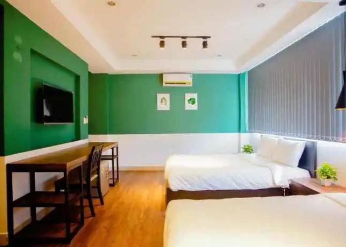 La Hotel Binh Tan