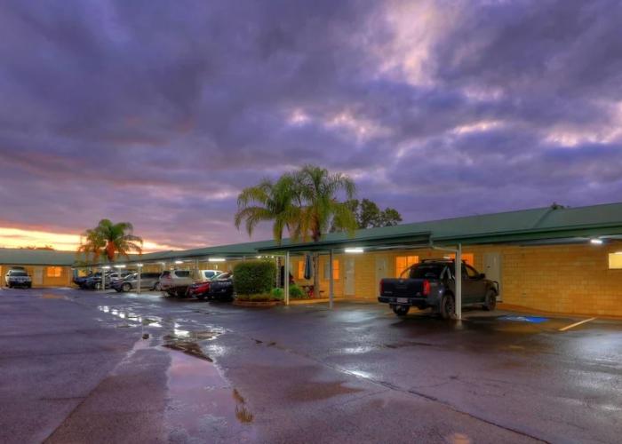 Jacaranda Country Motel