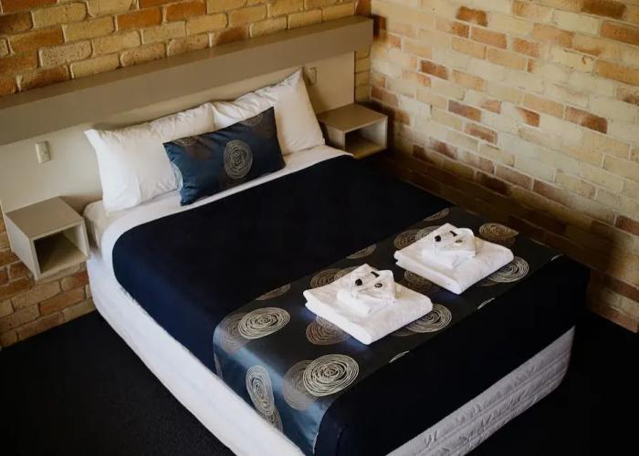 The Australian Hotel St George