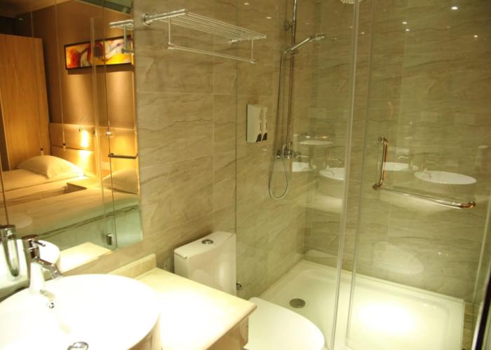 Fish Inn East Nanjing Road