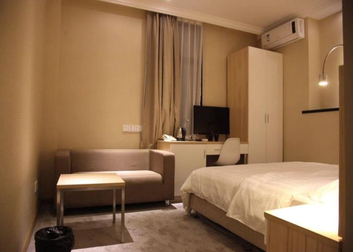 Fish Inn East Nanjing Road