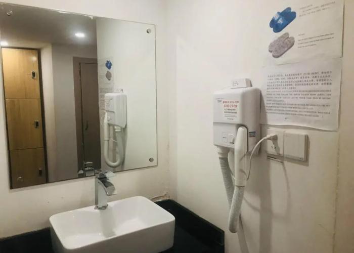 Hidden Garden International Youth Hostel - Oriental Pearl & Lujiazui