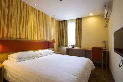 Home Inn(Shenyang Middle Street Forbidden City Zhang's Shuaifu Store)