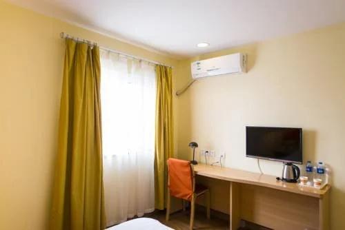 Home Inn(Shenyang Middle Street Forbidden City Zhang's Shuaifu Store)