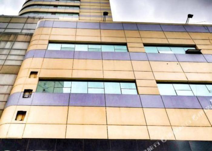 Homeinn Selected Hotel (Shenyang Railway Station Taiyuan Street Subway Station Zhongxing Commercial Building)