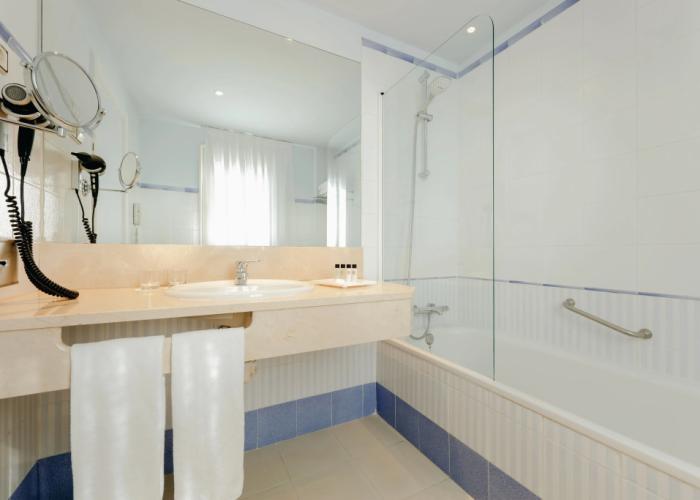 Abba Euskalduna Hotel