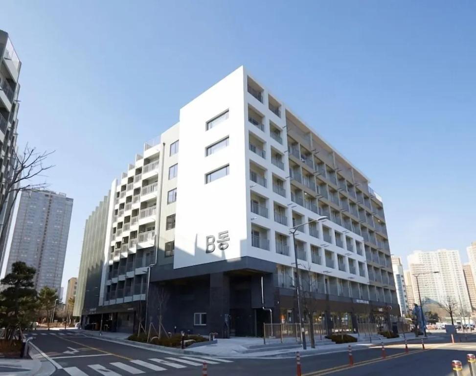 Sokcho Chonpines Beach Hotel