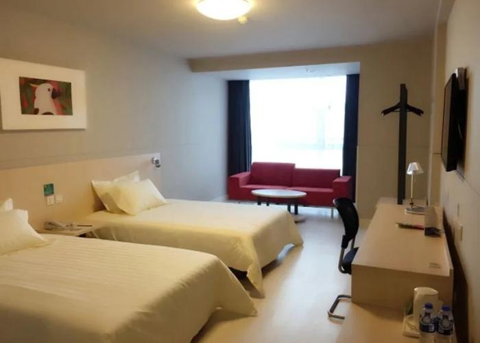 Jinjiang Inn Yanliangqianjin Road City Square Branch