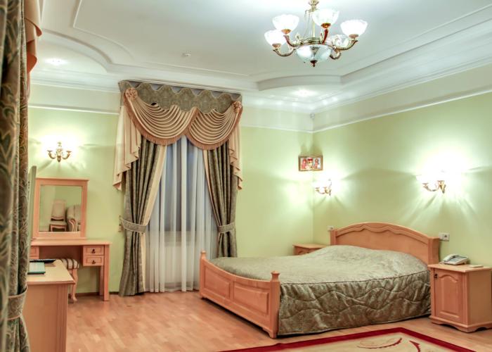 Tavricheskaya Hotel