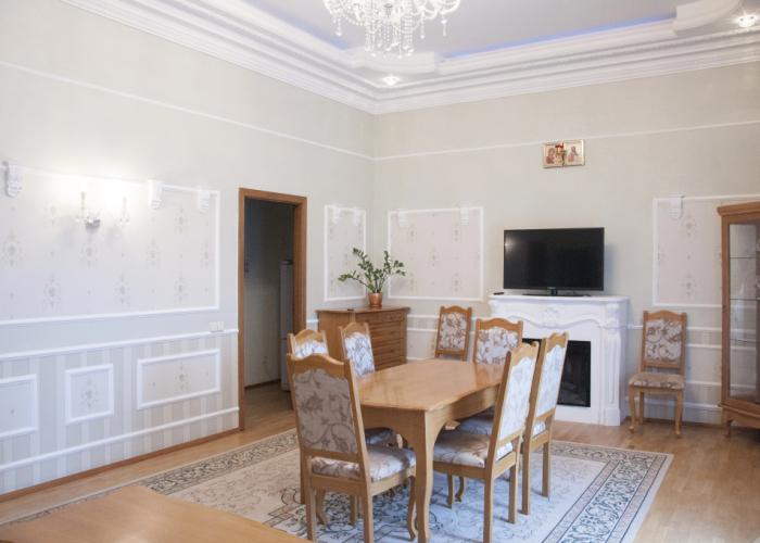 Tavricheskaya Hotel