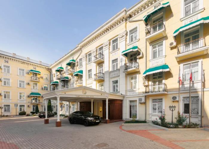 Simferopol Grand Hotel