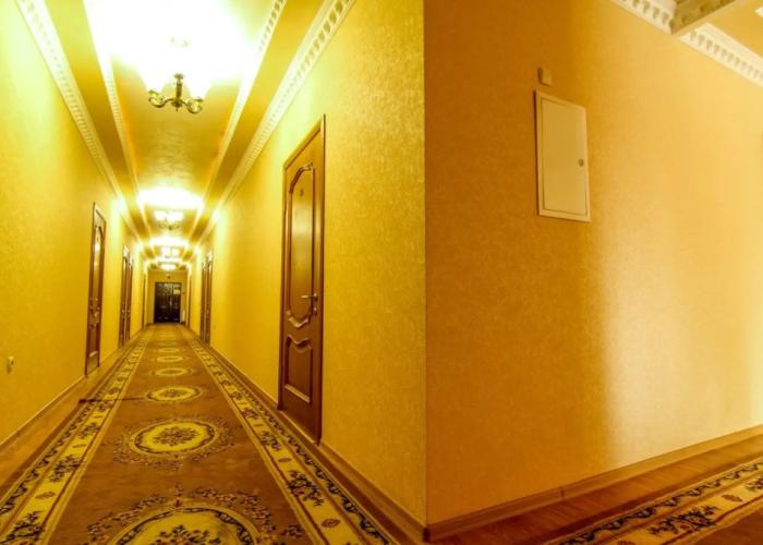Lyuks Hotel