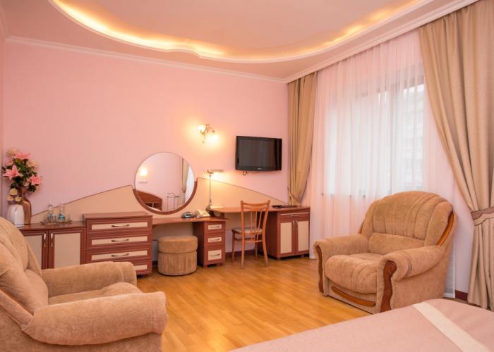 Viktoriya Hotel