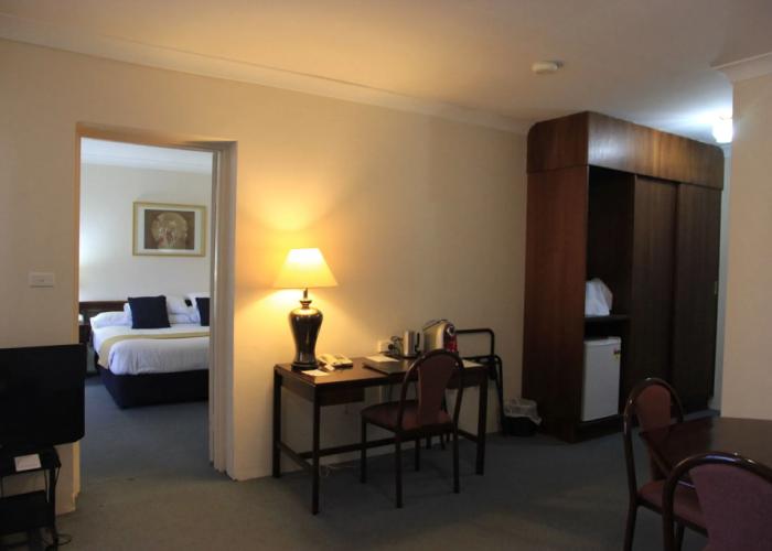 Charbonnier Motor Inn